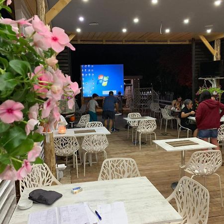 מלון Gjilek Albanian Garden מראה חיצוני תמונה