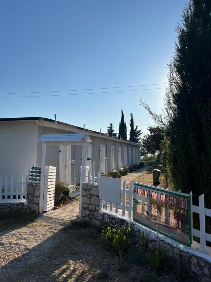 מלון Gjilek Albanian Garden מראה חיצוני תמונה